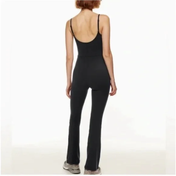 NWT Aritzia Wilfred Free Divinity kick Flare 1 pc Jumpsuit Black Sz L - Picture 8 of 8